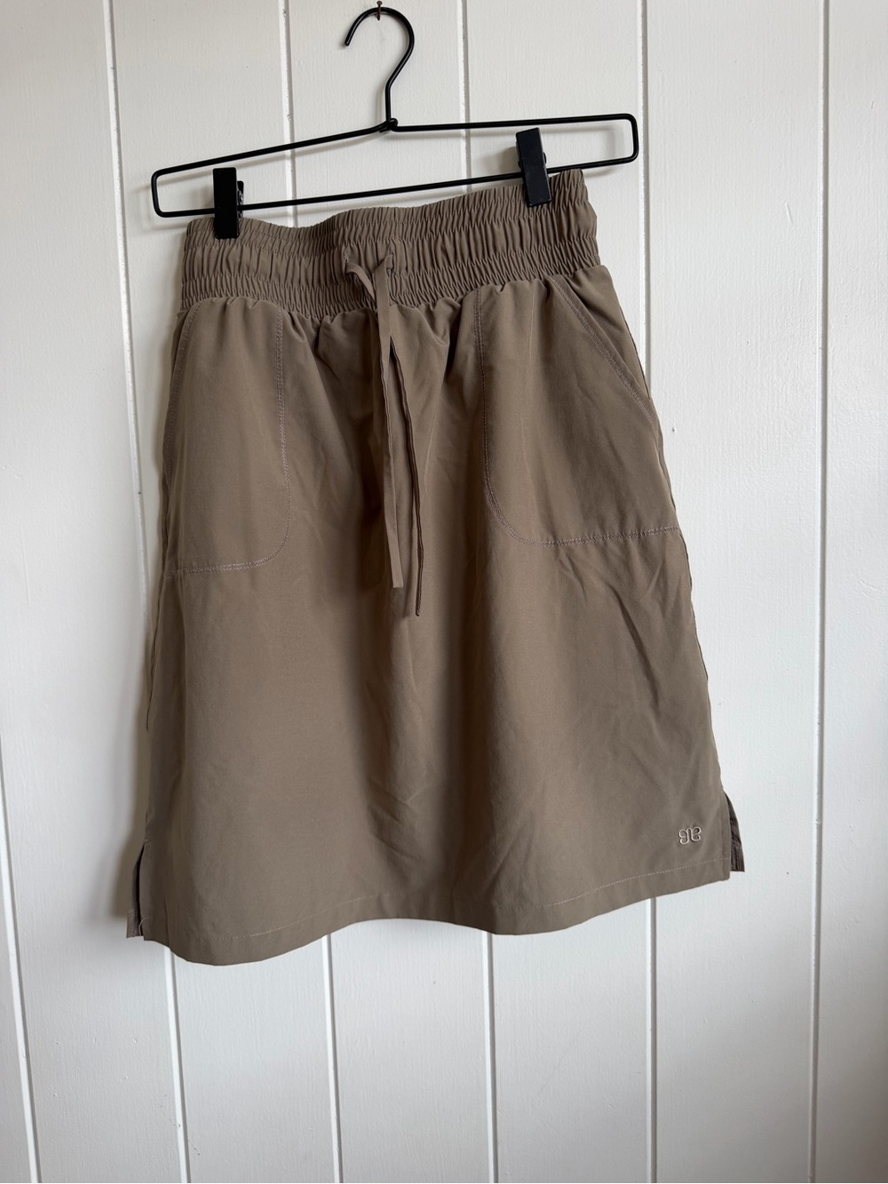 Albion Fit Green Skirt Size Small